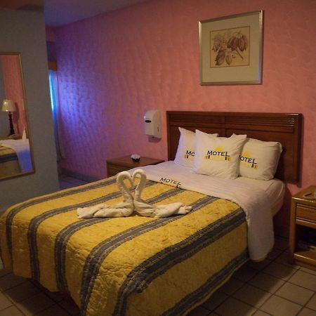 Hotel Diaz Тіхуана Екстер'єр фото