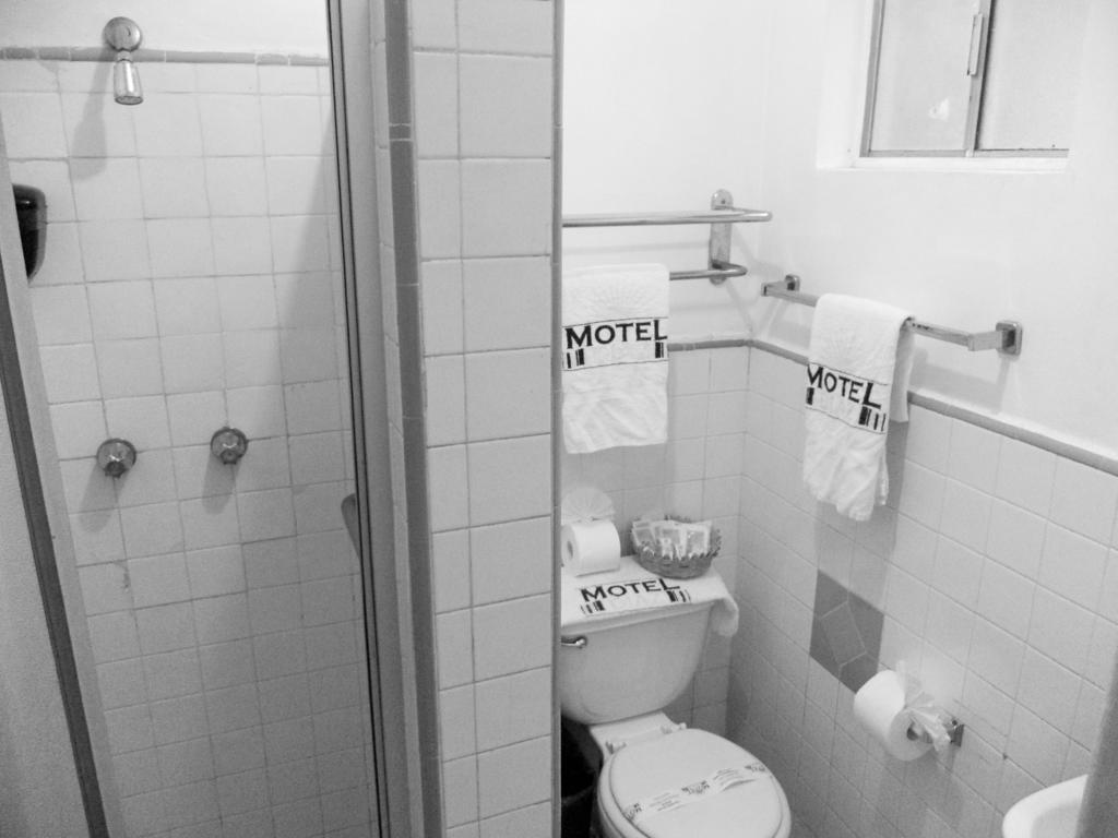 Hotel Diaz Тіхуана Номер фото